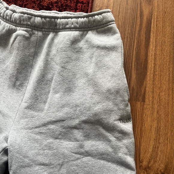 Aritzia Mega Sweatfleece - Picture 3 of 3